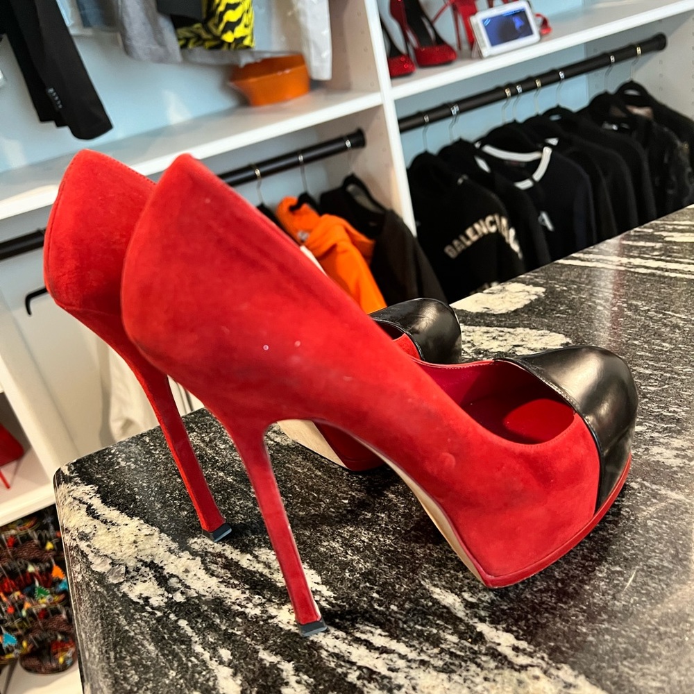 ❤️Red & Black YSL heels🖤 - Picture 8 of 13